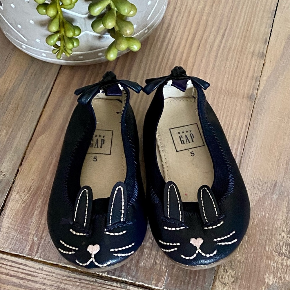 Baby Gap Navy Bunny Shoes 🐇